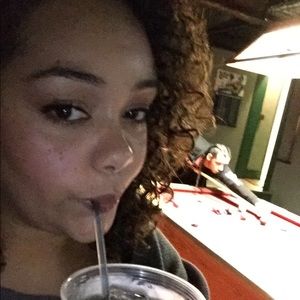 Meet your Posher, Jessica